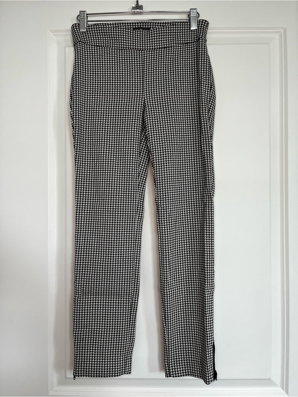 Van Heusen Black & White Houndstooth Cropped Dress Pants